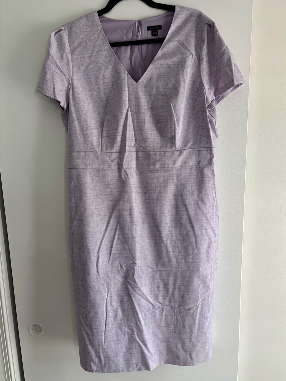 Ann Taylor Lavender V-Neck Lined Midi Sheath Dress - Size 14